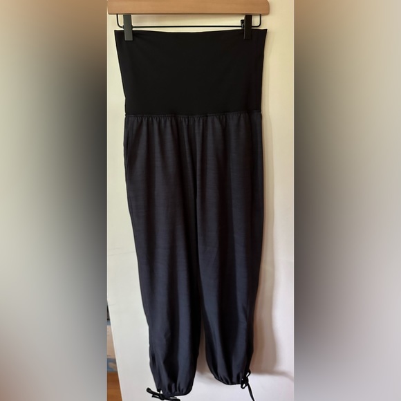 Lululemon Om Pant Commuter Denim Black / Black (Gray/Black) - Picture 7 of 15